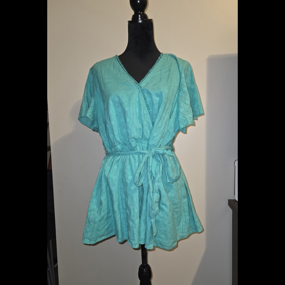 Crown & Ivy Blue Green Flutter Sleeve Tunic